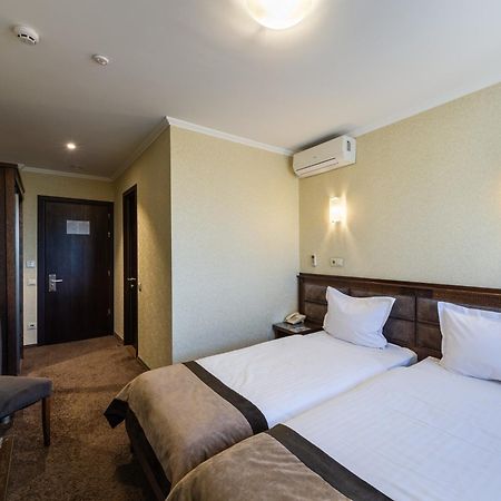 Avalon Palace Ternopil Exteriér fotografie