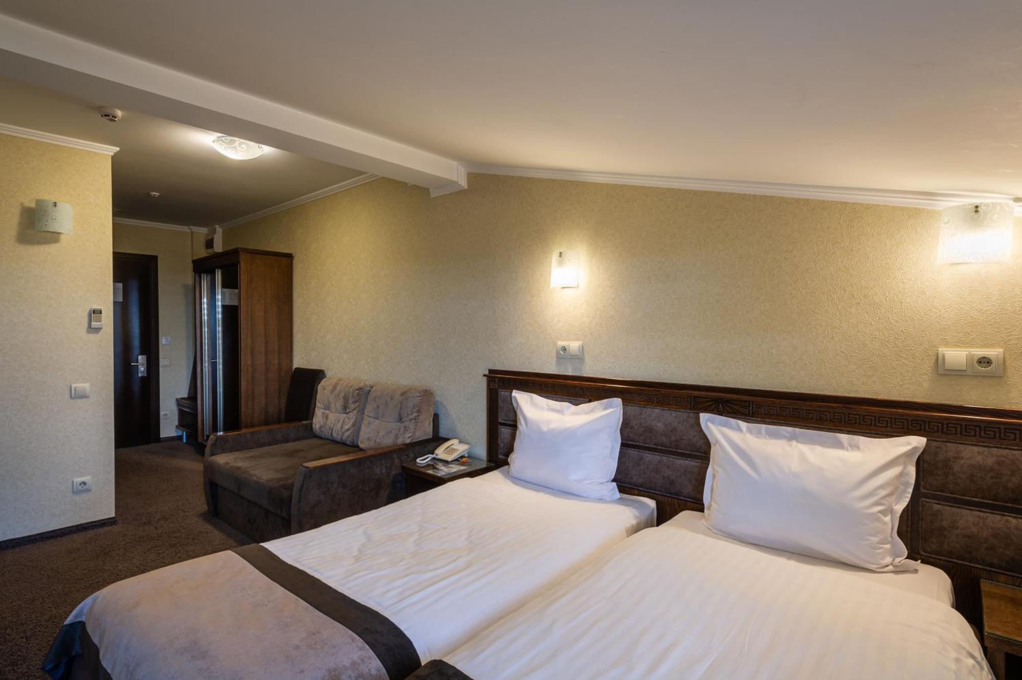 Avalon Palace Ternopil Exteriér fotografie