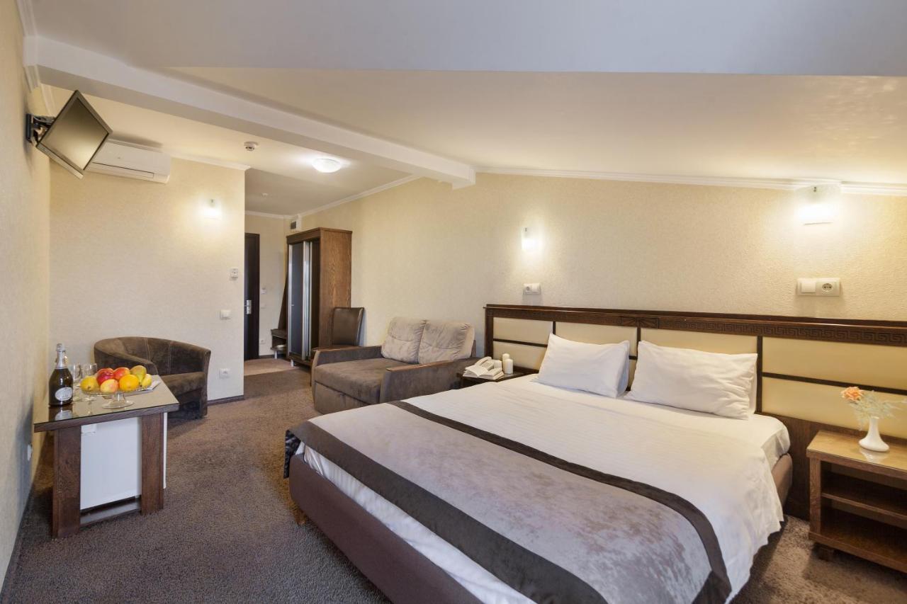 Avalon Palace Ternopil Exteriér fotografie